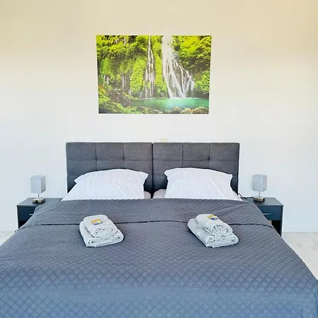 Appartamento 23-schoener Wohnen, Grosses Fuer 5-6 Personen In Super Lage *