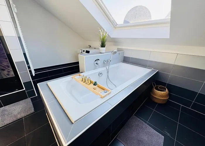 Apartman 23-schoener Wohnen, Grosses Fuer 5-6 Personen In Super Lage