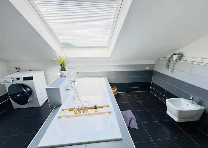 Apartman 23-schoener Wohnen, Grosses Fuer 5-6 Personen In Super Lage *